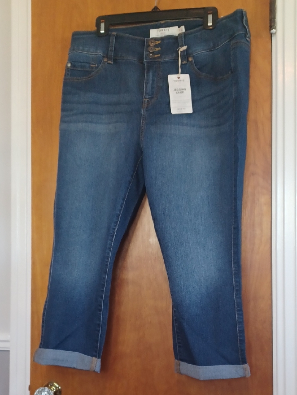 Torrid Jegging Crop Sz.16. W.36". R.11".L.22". Smoothes You Out!First At Fit.NWT